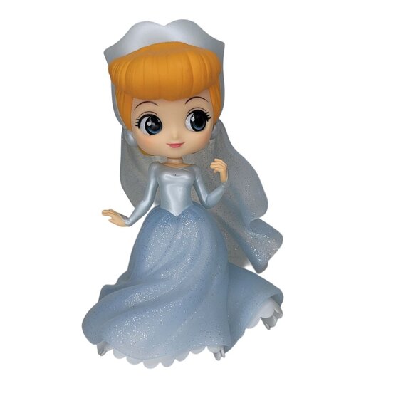 Disney Cinderella Blue Glitter Wedding Dress Q Posket Figure from japan - Picture 6 of 6